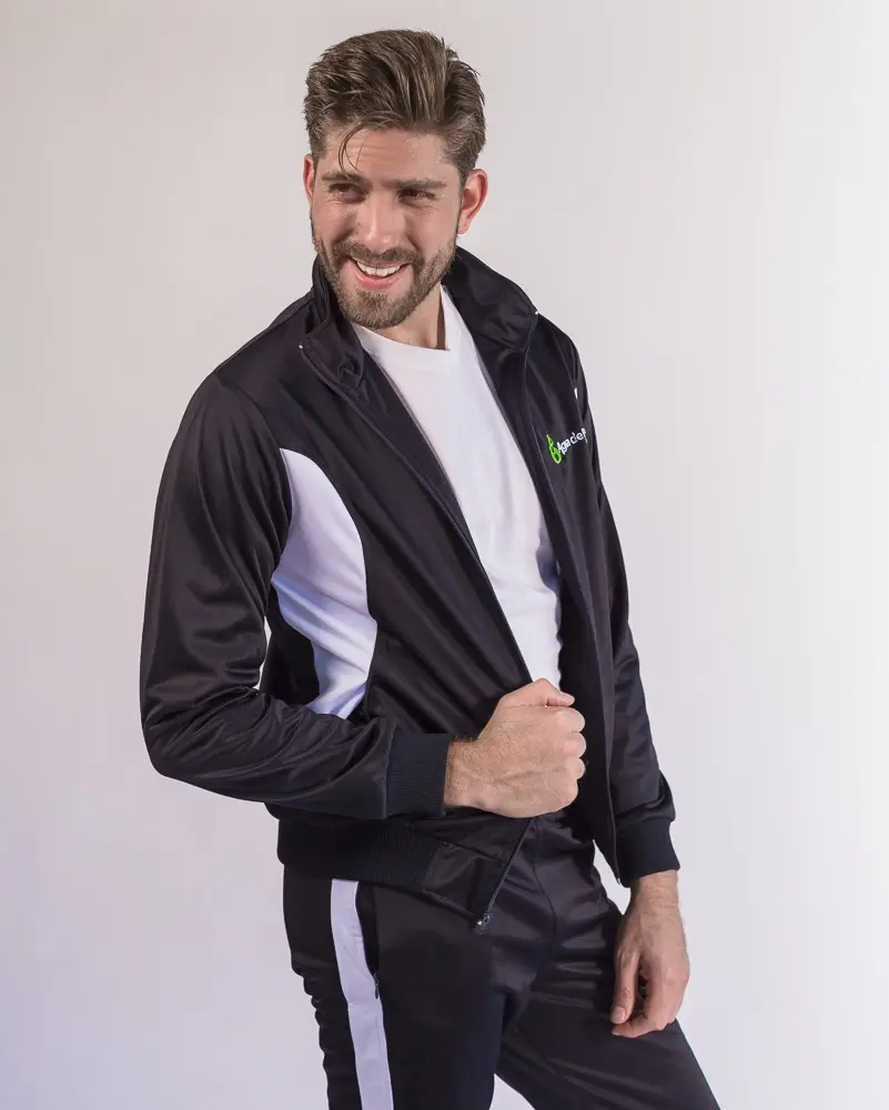 CONJUNTO DEPORTIVO DE 2 PIEZAS 100% POL. COLOR NEGRO CON COMBINACION EN BLANCO