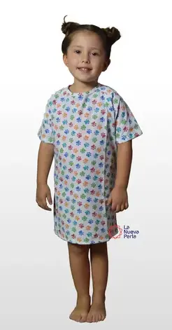 BATA PEDIÁTRICA INFANTIL CON LOGO ESTAMPADO 