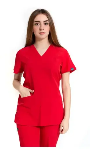 Coordinado Radiologo Rojo con blanco. Incluye bordado